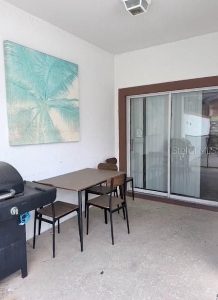 For Sale: $368,000 (4 beds, 3 baths, 1902 Square Feet)