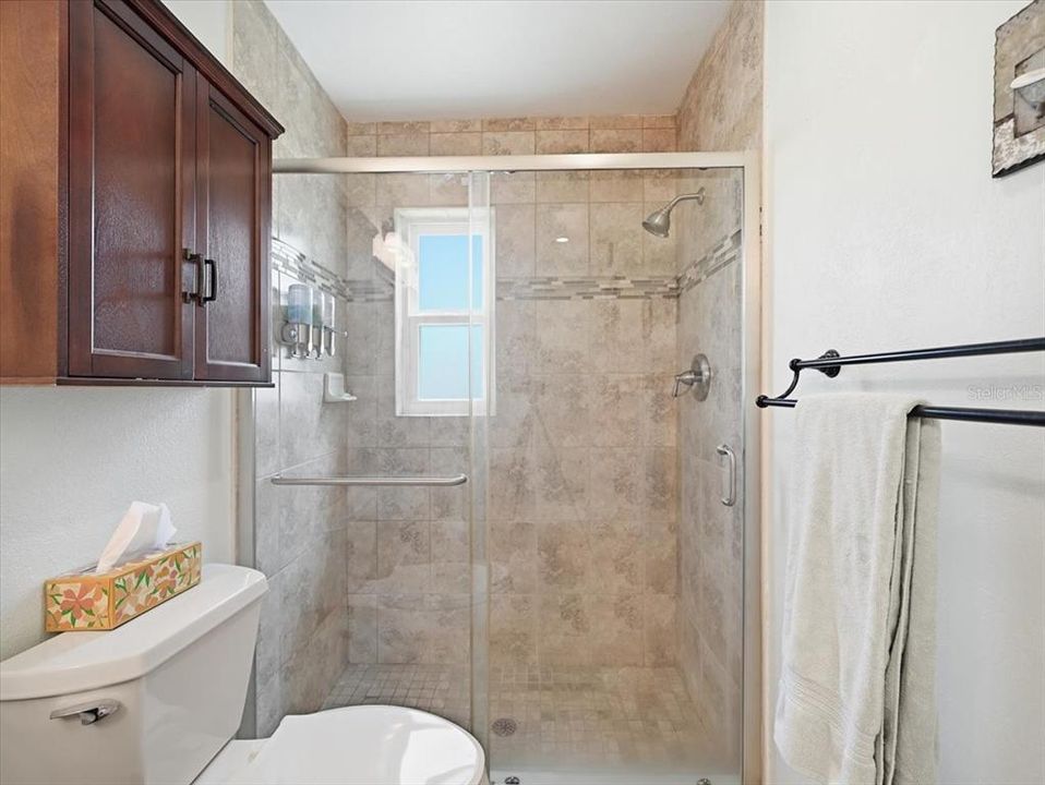En Venta: $275,000 (2 camas, 2 baños, 1638 Pies cuadrados)