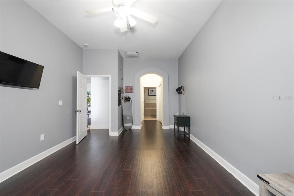 For Sale: $340,000 (4 beds, 2 baths, 2185 Square Feet)