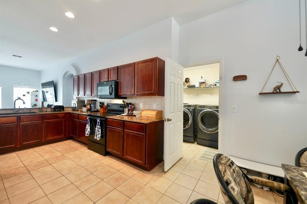 For Sale: $340,000 (4 beds, 2 baths, 2185 Square Feet)