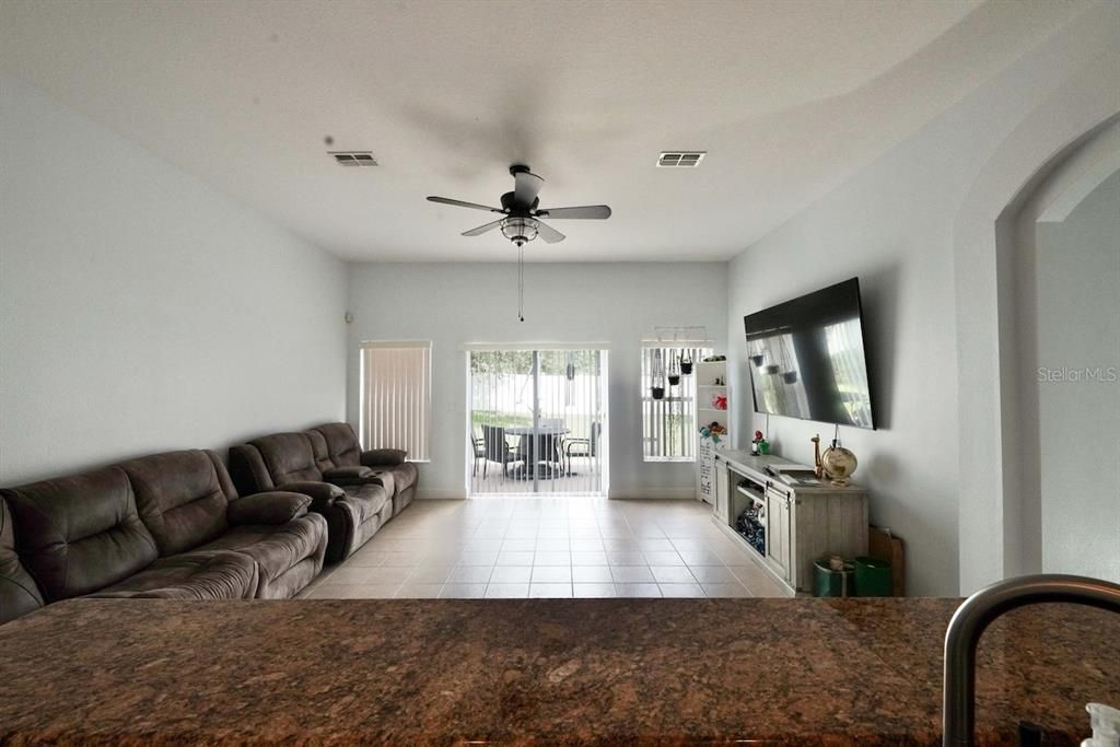 For Sale: $340,000 (4 beds, 2 baths, 2185 Square Feet)