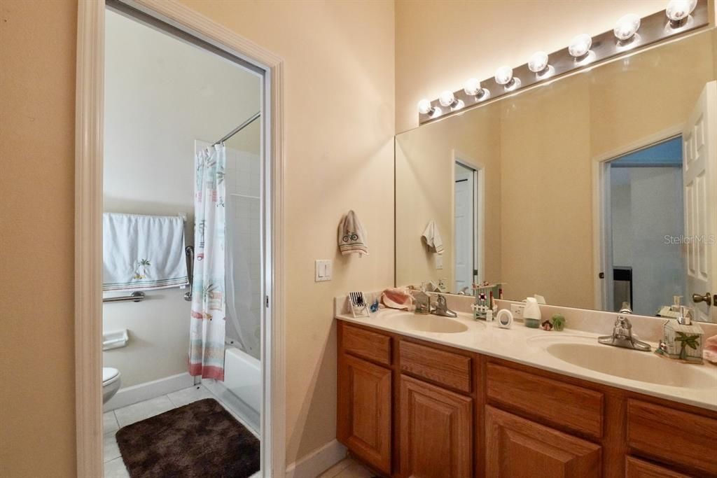 For Sale: $340,000 (4 beds, 2 baths, 2185 Square Feet)