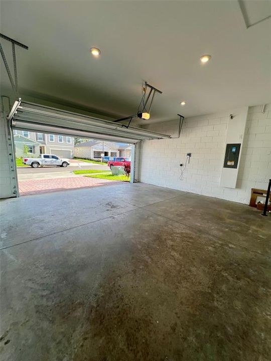 For Rent: $3,000 (4 beds, 3 baths, 1981 Square Feet)