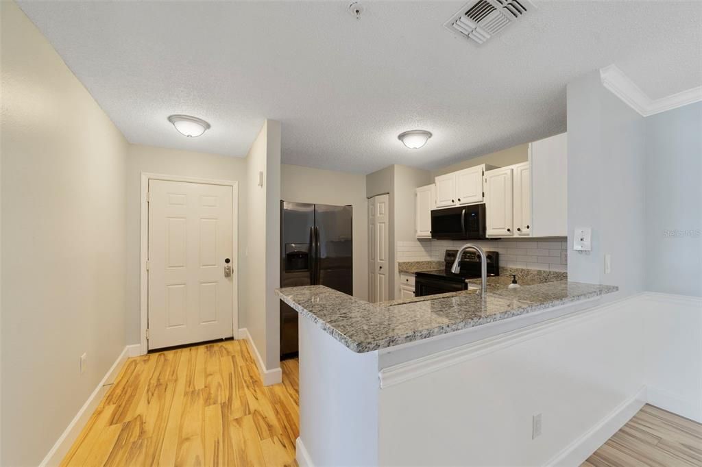 : $214,999 (2 beds, 2 baths, 975 Square Feet)