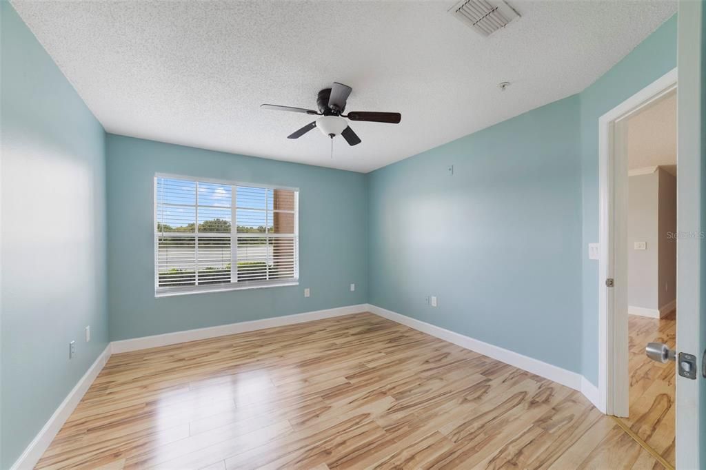 : $214,999 (2 beds, 2 baths, 975 Square Feet)