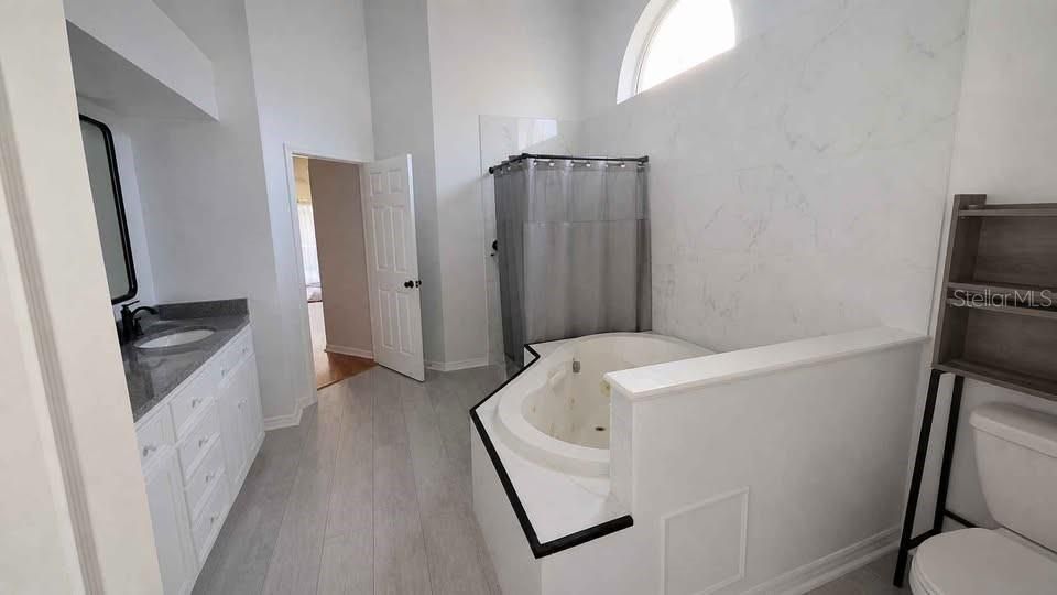 En Renta: $5,400 (5 camas, 3 baños, 3107 Pies cuadrados)
