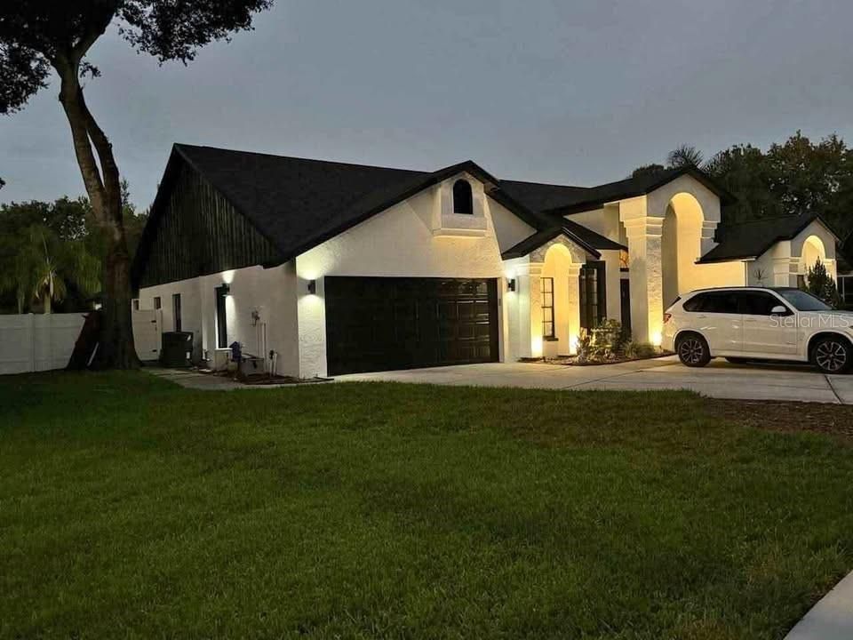 En Renta: $5,400 (5 camas, 3 baños, 3107 Pies cuadrados)