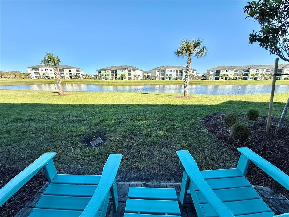 For Sale: $369,000 (3 beds, 3 baths, 1545 Square Feet)