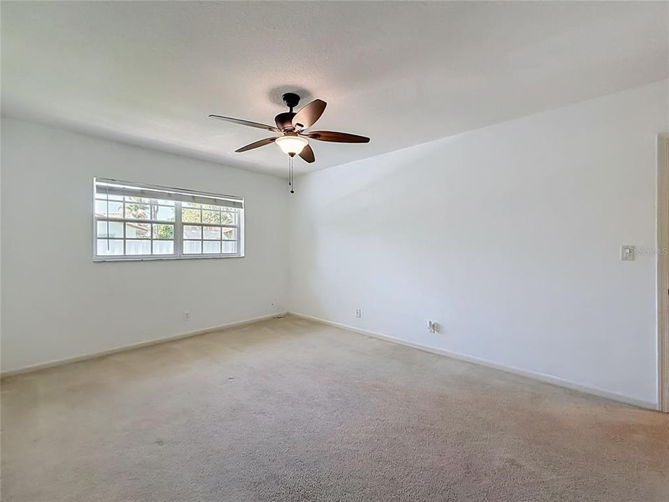For Sale: $665,000 (4 beds, 2 baths, 2174 Square Feet)
