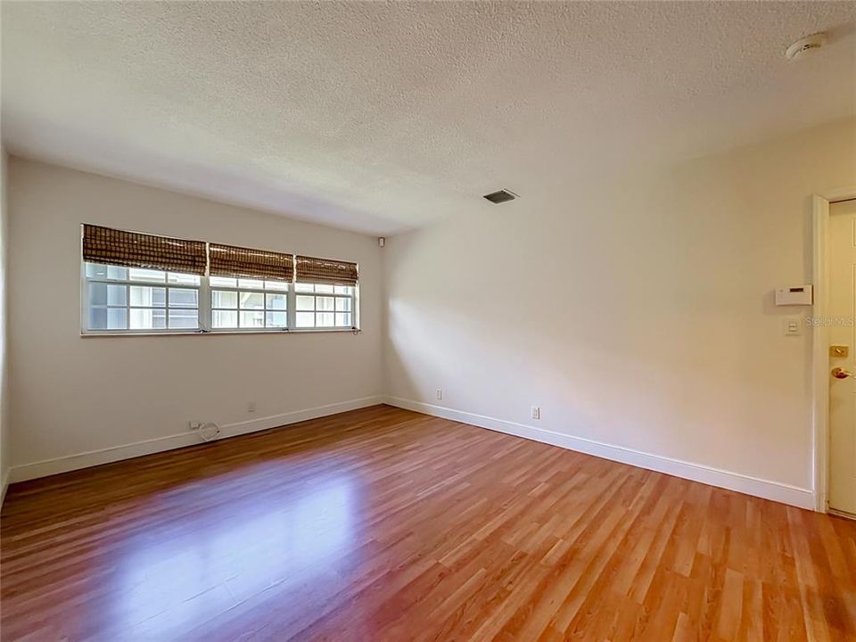 For Sale: $665,000 (4 beds, 2 baths, 2174 Square Feet)