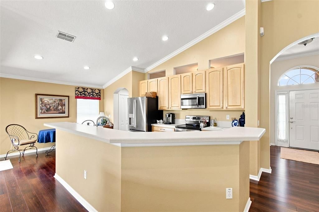 For Sale: $435,000 (3 beds, 2 baths, 1758 Square Feet)