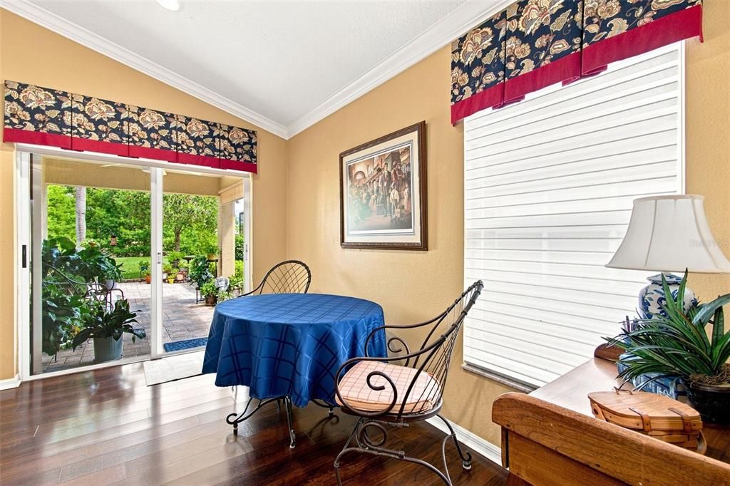 For Sale: $435,000 (3 beds, 2 baths, 1758 Square Feet)
