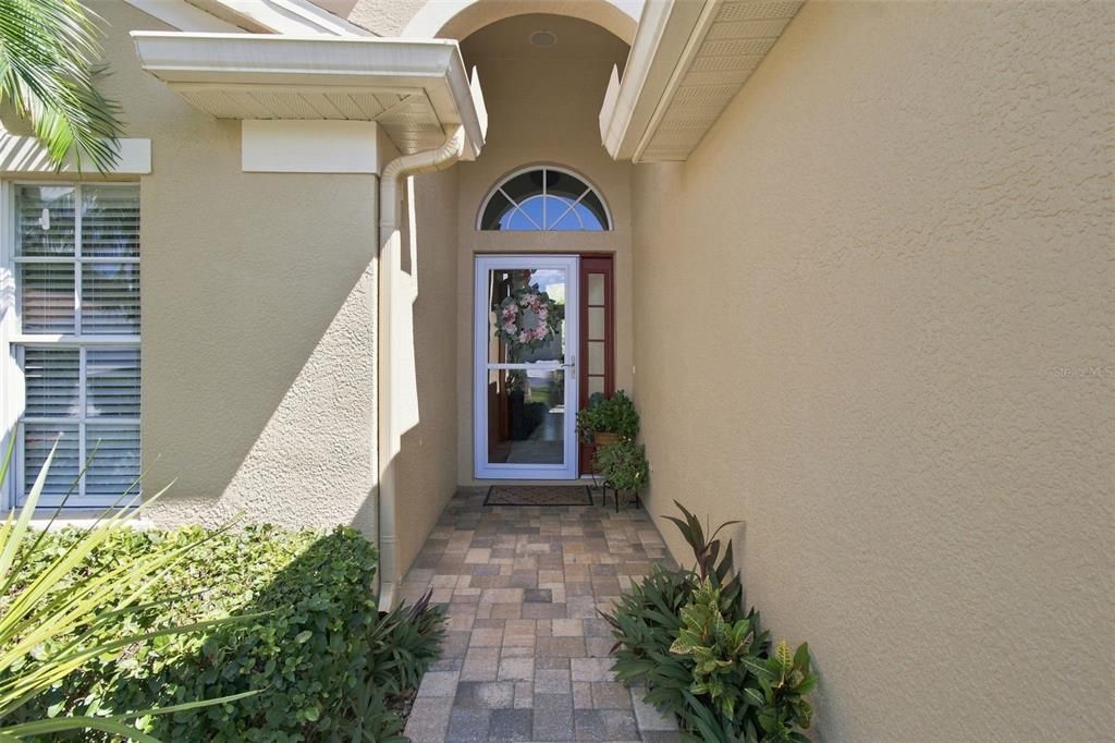 For Sale: $435,000 (3 beds, 2 baths, 1758 Square Feet)