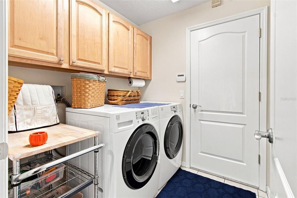 For Sale: $435,000 (3 beds, 2 baths, 1758 Square Feet)
