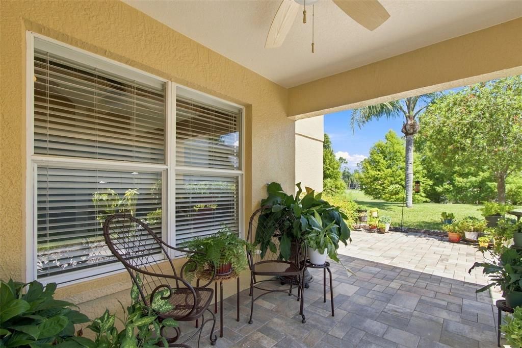 For Sale: $435,000 (3 beds, 2 baths, 1758 Square Feet)