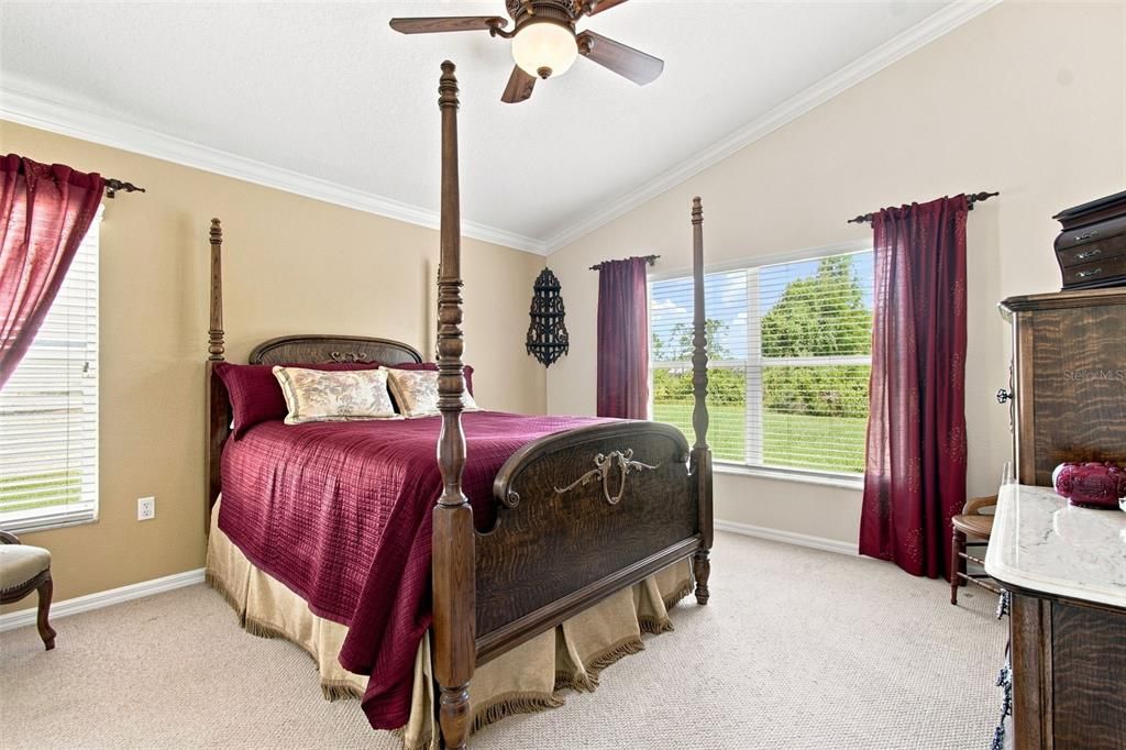 For Sale: $435,000 (3 beds, 2 baths, 1758 Square Feet)