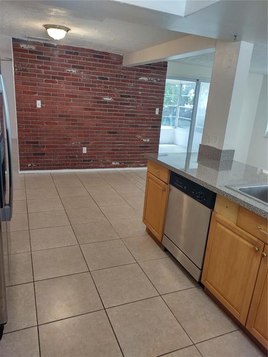 For Rent: $1,595 (2 beds, 2 baths, 1314 Square Feet)