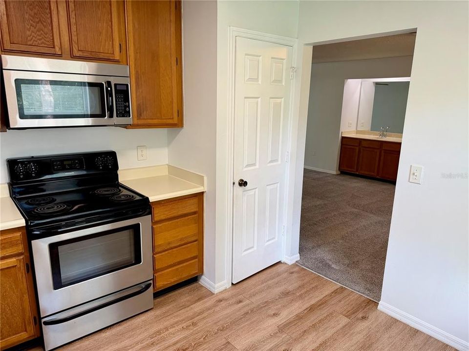 For Rent: $1,695 (2 beds, 2 baths, 1365 Square Feet)