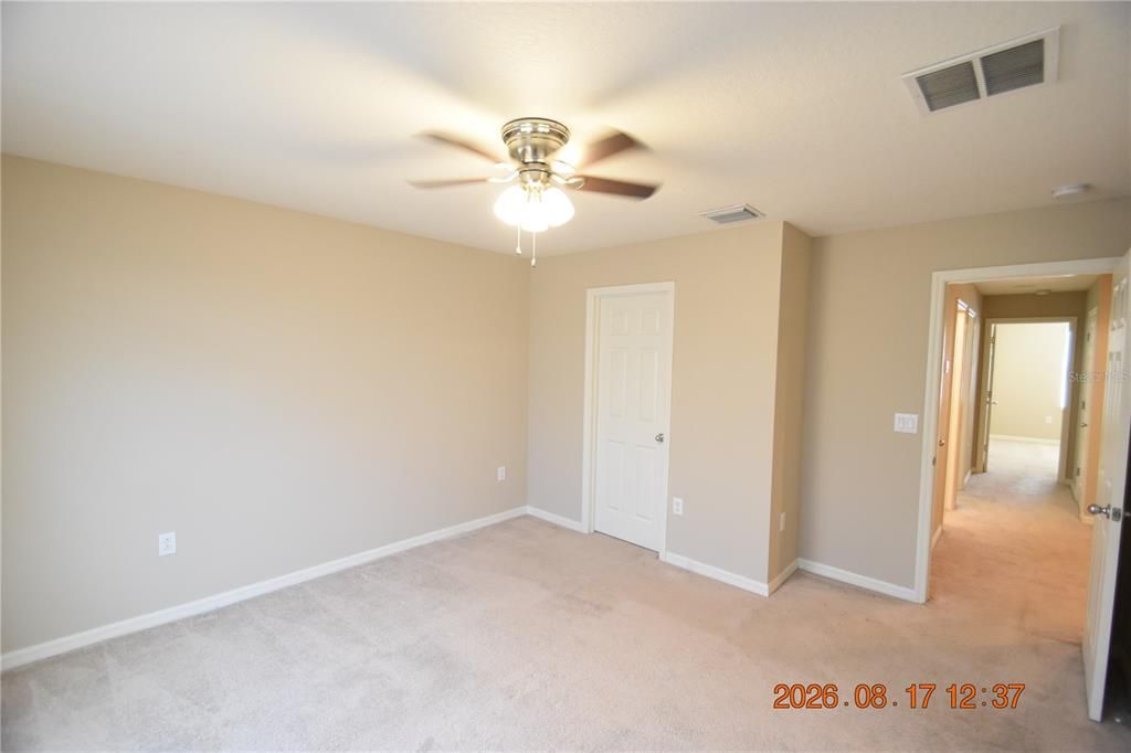 For Rent: $1,900 (3 beds, 2 baths, 1400 Square Feet)