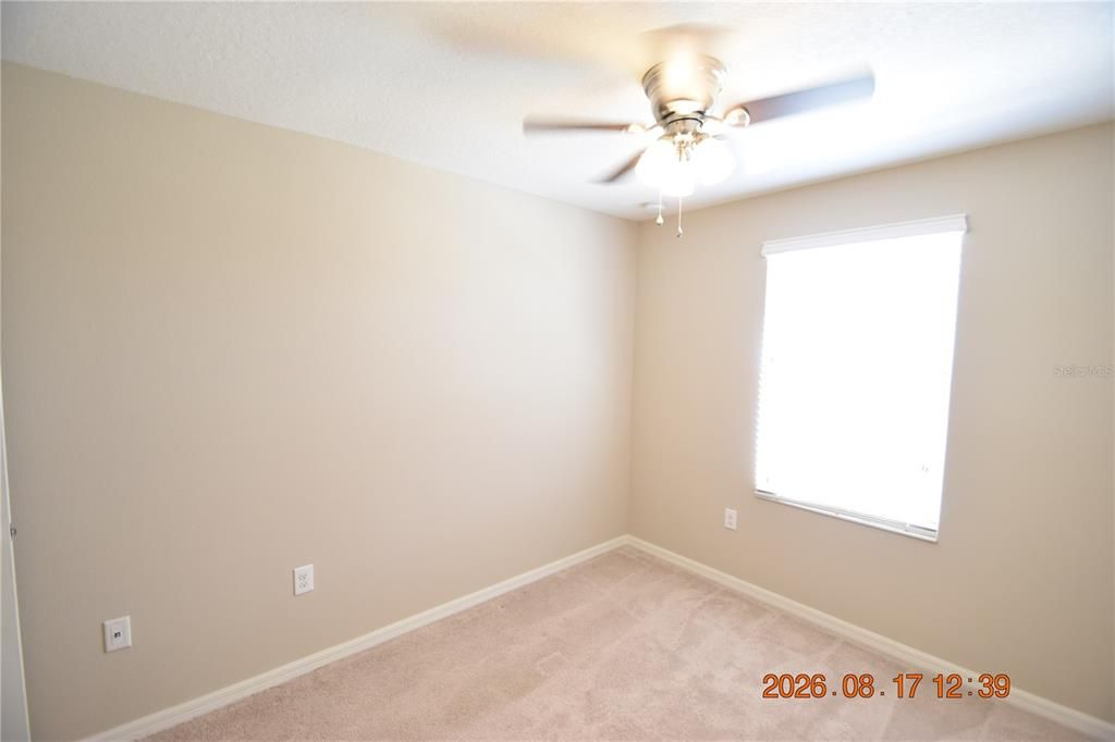 For Rent: $1,900 (3 beds, 2 baths, 1400 Square Feet)
