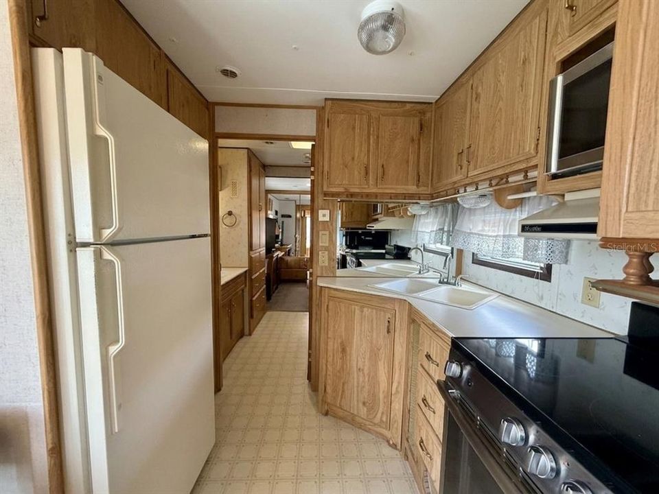 В аренду: $900 (1 спален, 1 ванн, 298 Квадратных фут)