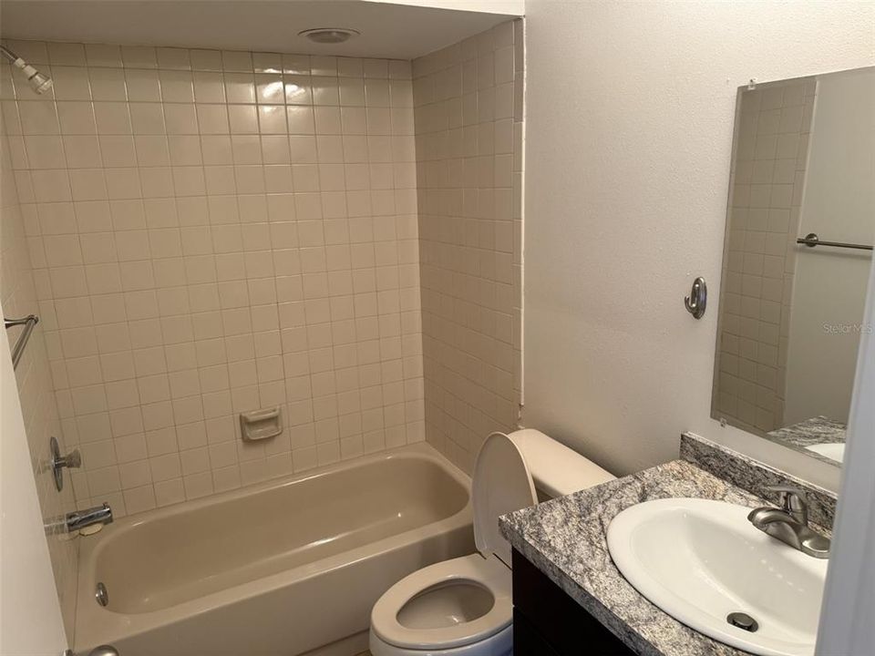 For Sale: $237,500 (2 beds, 2 baths, 1252 Square Feet)