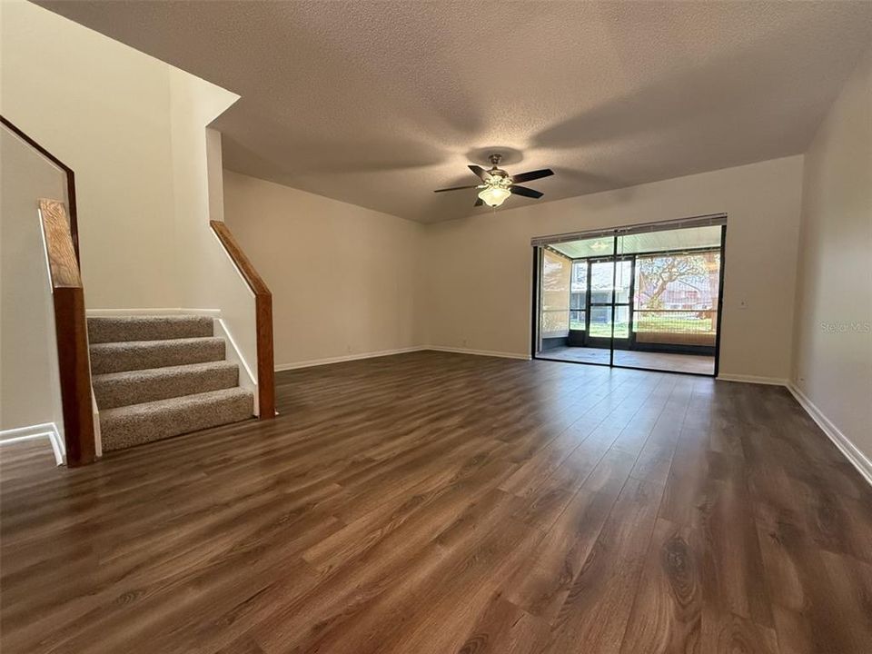 For Sale: $237,500 (2 beds, 2 baths, 1252 Square Feet)