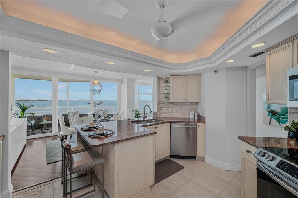 For Sale: $1,399,000 (2 beds, 2 baths, 1642 Square Feet)