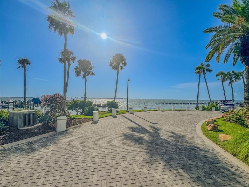 For Sale: $1,399,000 (2 beds, 2 baths, 1642 Square Feet)