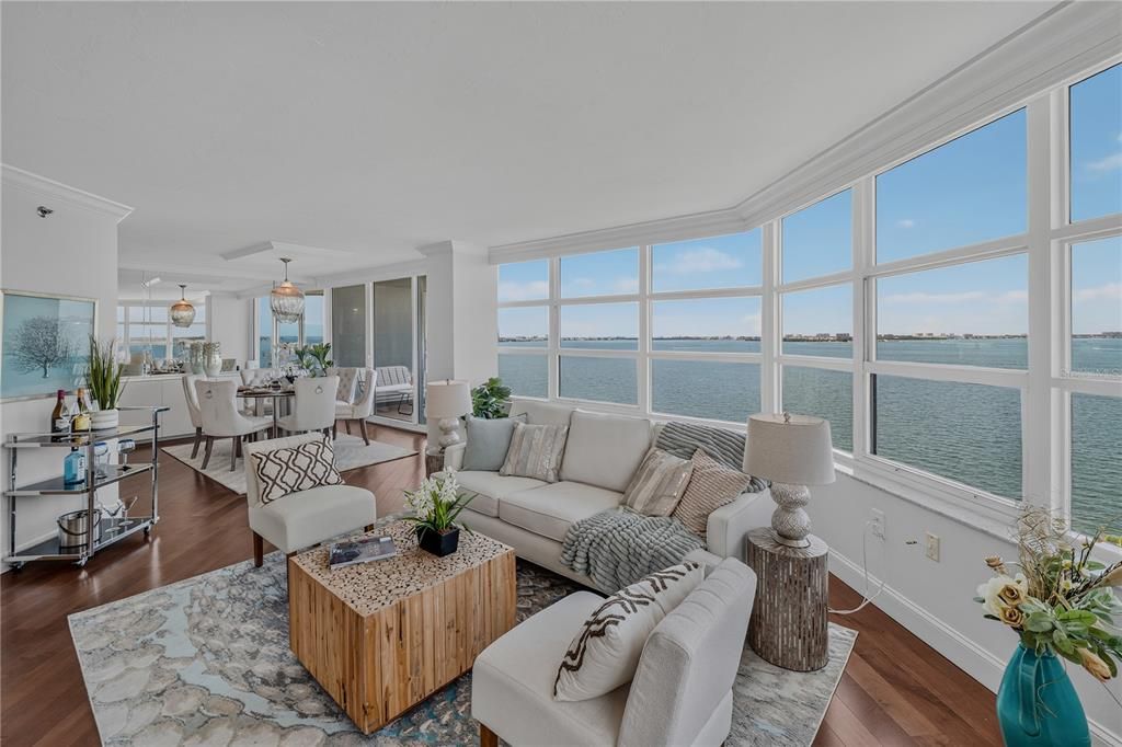For Sale: $1,399,000 (2 beds, 2 baths, 1642 Square Feet)
