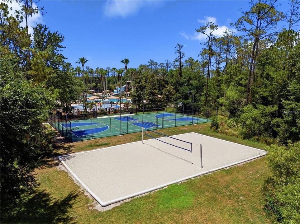 En Venta: $605,000 (4 camas, 3 baños, 3108 Pies cuadrados)
