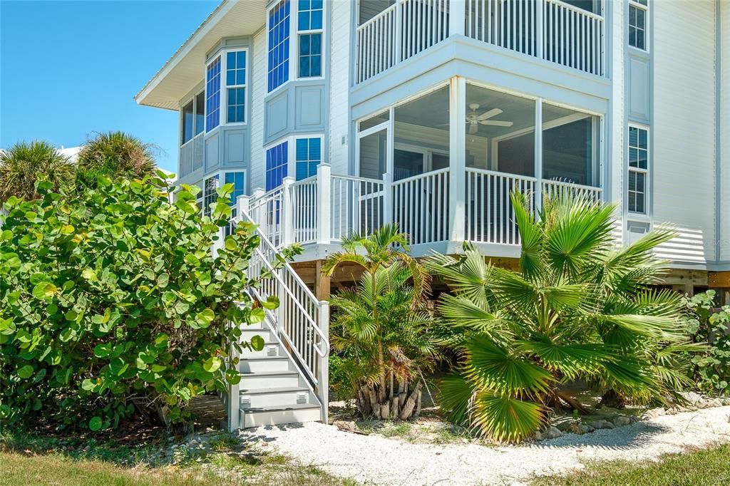 For Sale: $265,000 (2 beds, 2 baths, 1048 Square Feet)
