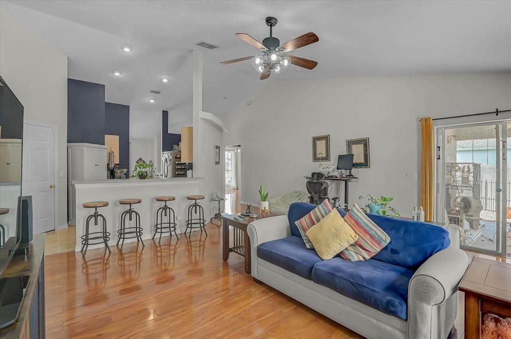 For Sale: $359,000 (3 beds, 2 baths, 1416 Square Feet)