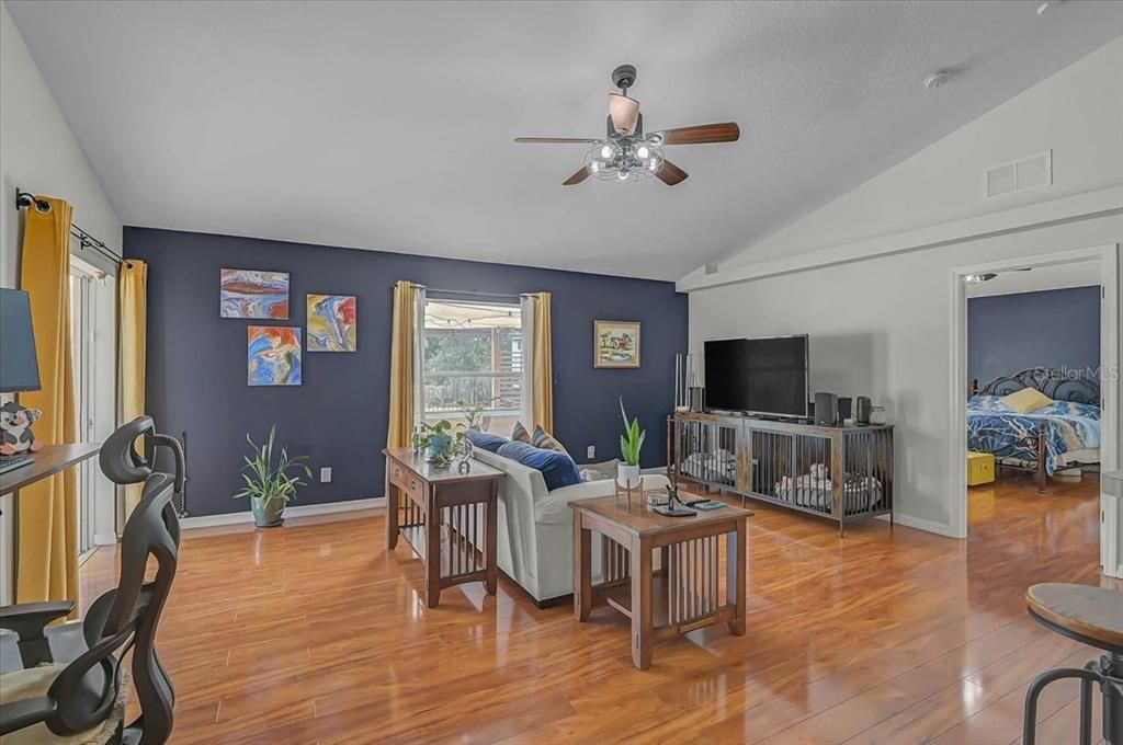 For Sale: $359,000 (3 beds, 2 baths, 1416 Square Feet)
