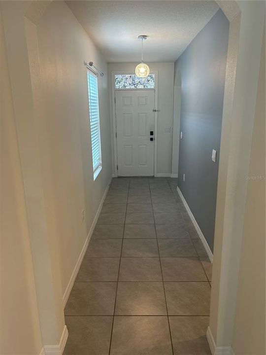 For Sale: $319,900 (3 beds, 2 baths, 1666 Square Feet)