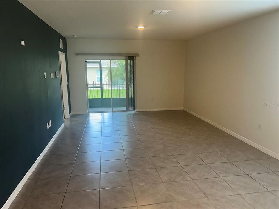 For Sale: $319,900 (3 beds, 2 baths, 1666 Square Feet)