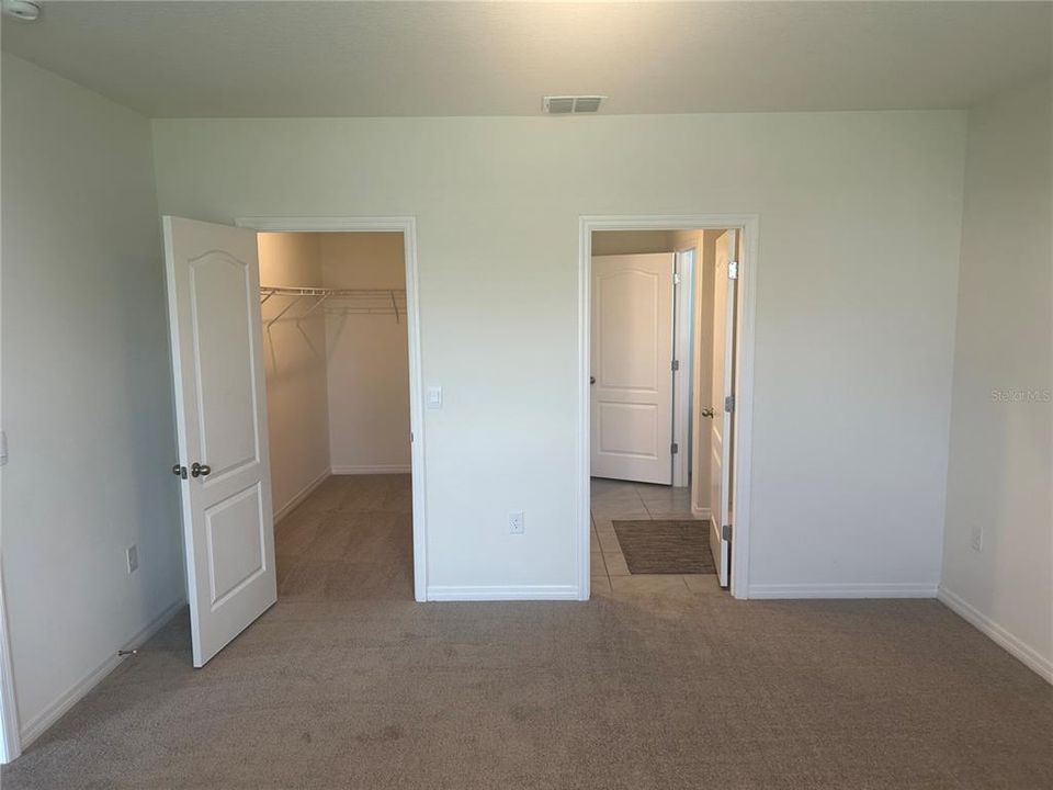 For Sale: $319,900 (3 beds, 2 baths, 1666 Square Feet)