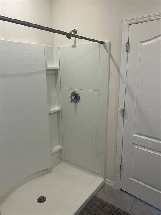 For Sale: $319,900 (3 beds, 2 baths, 1666 Square Feet)