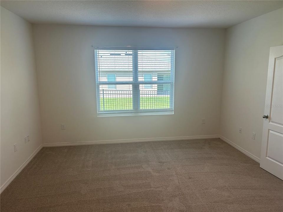 For Sale: $319,900 (3 beds, 2 baths, 1666 Square Feet)
