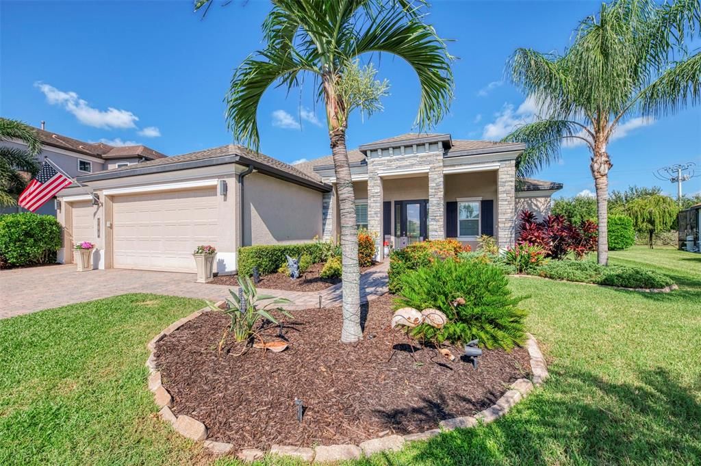 For Sale: $799,000 (4 beds, 3 baths, 2721 Square Feet)