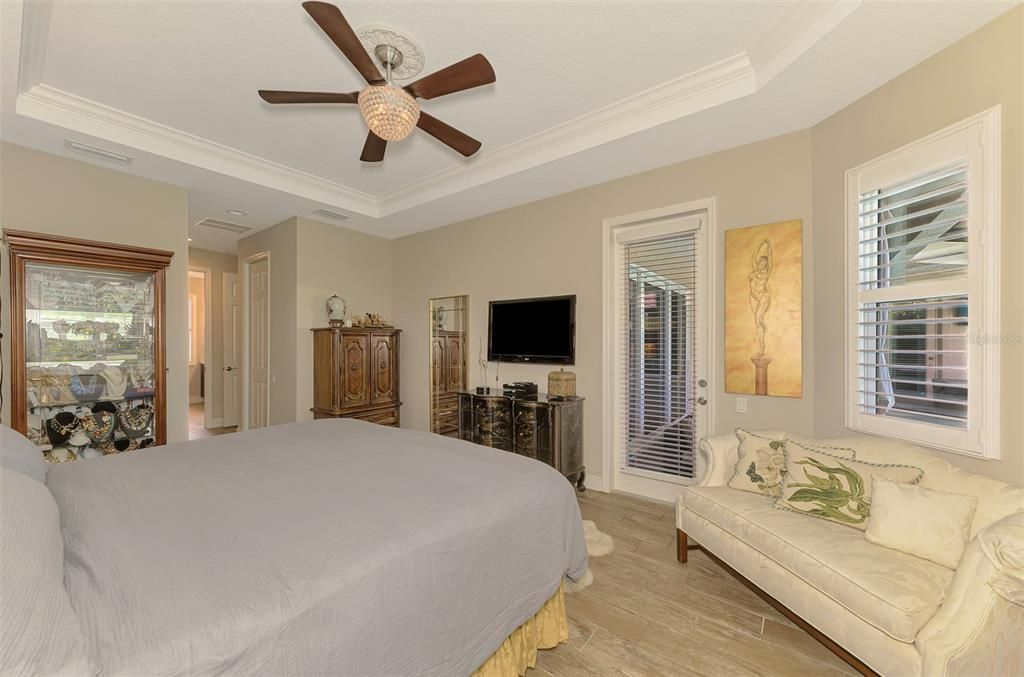 For Sale: $799,000 (4 beds, 3 baths, 2721 Square Feet)