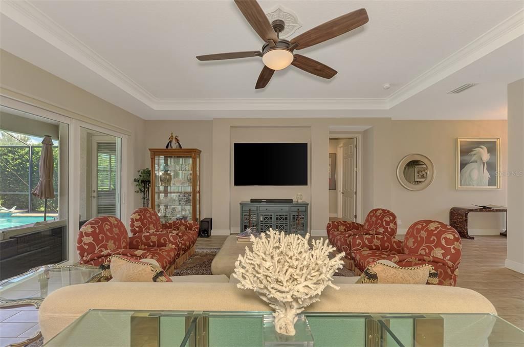 For Sale: $799,000 (4 beds, 3 baths, 2721 Square Feet)
