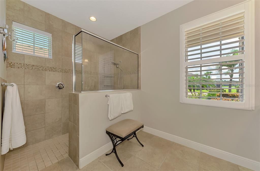 For Sale: $799,000 (4 beds, 3 baths, 2721 Square Feet)