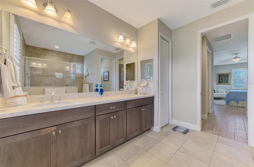 For Sale: $799,000 (4 beds, 3 baths, 2721 Square Feet)
