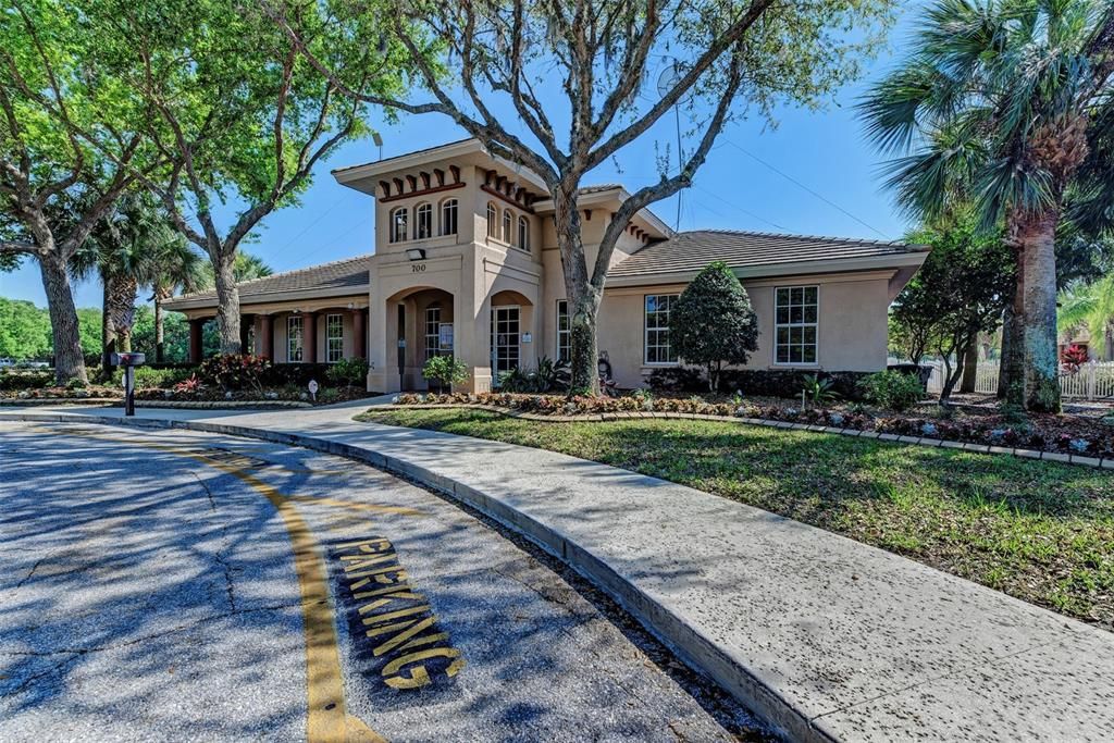 For Sale: $799,000 (4 beds, 3 baths, 2721 Square Feet)