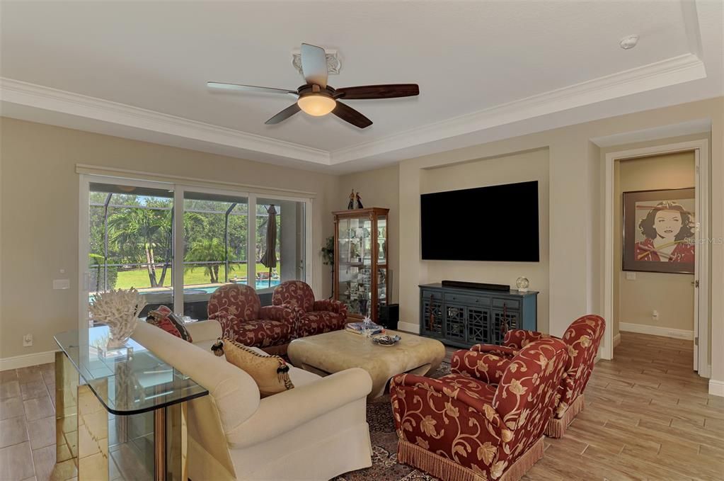 For Sale: $799,000 (4 beds, 3 baths, 2721 Square Feet)
