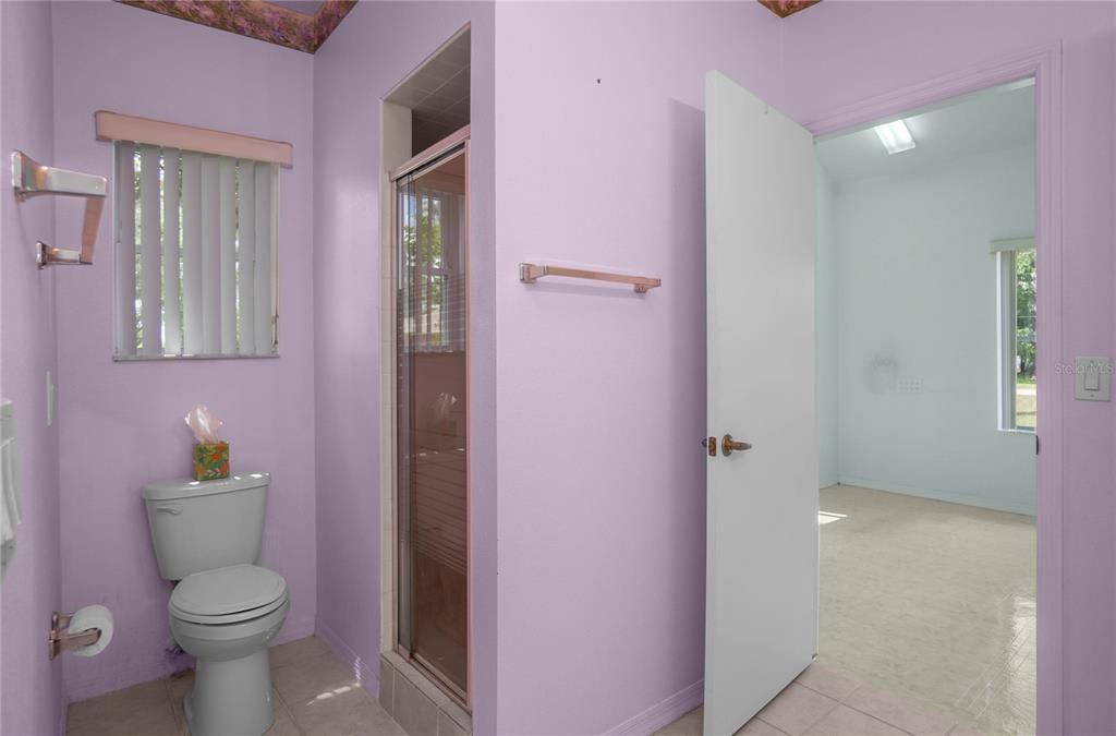 En Venta: $390,000 (3 camas, 2 baños, 1927 Pies cuadrados)