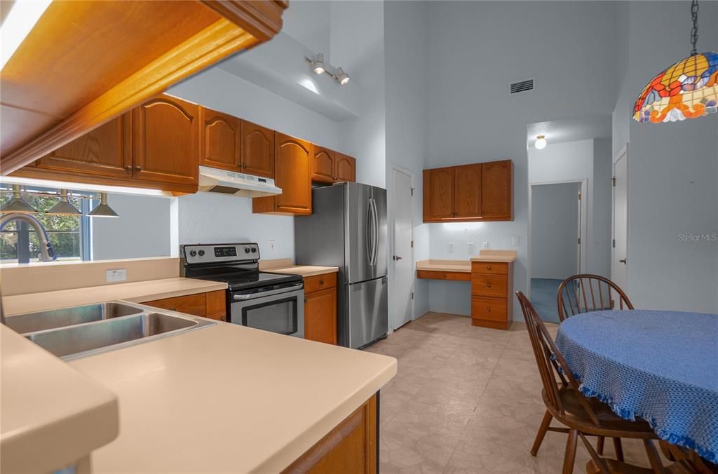 En Venta: $390,000 (3 camas, 2 baños, 1927 Pies cuadrados)