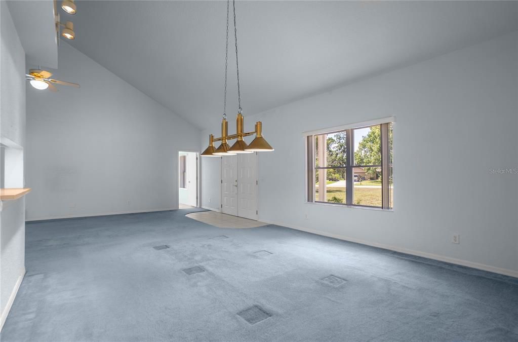 En Venta: $390,000 (3 camas, 2 baños, 1927 Pies cuadrados)