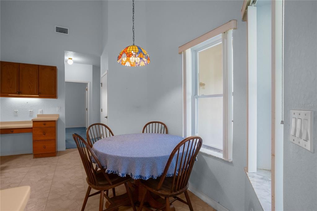 En Venta: $390,000 (3 camas, 2 baños, 1927 Pies cuadrados)